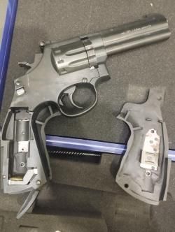 Пневматический револьвер Umarex Smith and Wesson 586 6 (S&W)