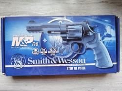 Револьвер Umarex S&W Military&Police R8