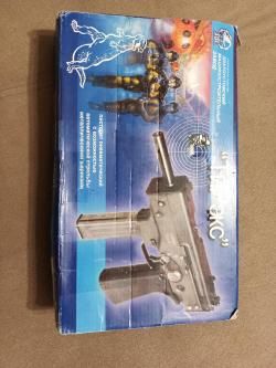 Пневматический тирэкс .