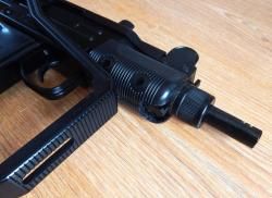 Пневматический UZM от Gletcher с шикарным комплектом. Новый в идеале. Blowback.