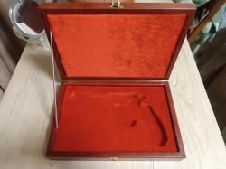 Подарочная коробка наган