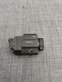 Подствольный пистолетный фонарь fenix gl22