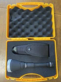 Поисковый фонарь Armtek Barrakuda Pro v2/Silver 1850 LED XHP35
