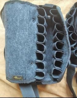 Потронаш три штуки