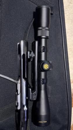 Поворотный кронштейн с оптикой на Бенелли арго