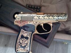 Позолоченный пистолет Макарова охолощенный &quot;Герб РФ