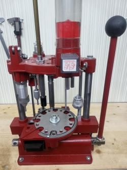 Пресс для снаряжения гладкоствольных патронов 12 кал Hornady 366 Auto Progressive