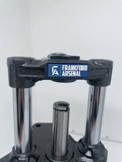 Пресс для снаряжения патронов Frankford Arsenal F1