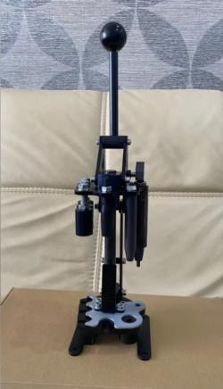 Пресс станок для снаряжения патронов Барсук-103м