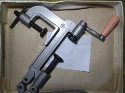 Приборы для снаряжения патронов.