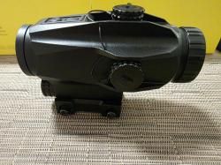 Прицел призматический кратность3×30