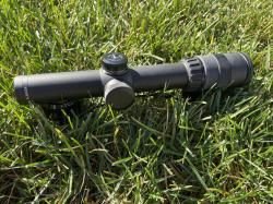 Прицел призматический Trijicon AccuPoint Rifle sco
