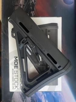 Приклад Magpul Moe