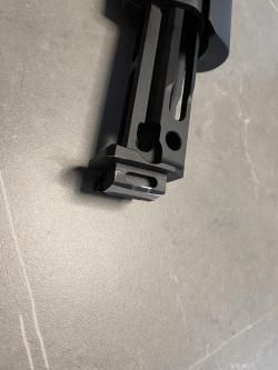приклад MAGPUL