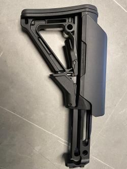 приклад MAGPUL