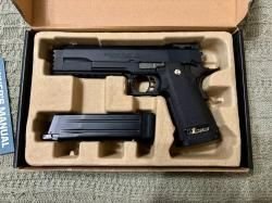 Продается СТРАЙКБОЛЬНЫЙ ПИСТОЛЕТ WE HI-CAPA 5.2R (COLT 1911) GREEN GAS (BLOW BACK)
