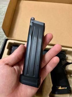 Продается СТРАЙКБОЛЬНЫЙ ПИСТОЛЕТ WE HI-CAPA 5.2R (COLT 1911) GREEN GAS (BLOW BACK)