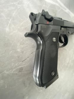 Продам Beretta 92 KWC