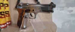 Продам Beretta 92