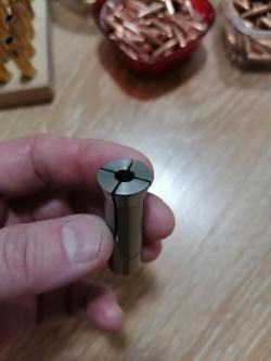 Продам для 243 пули гильзы матрицы и прочее