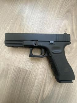 Продам Glock 17