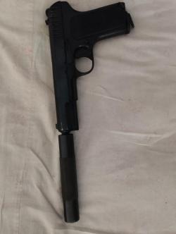 Продам пистолет пневматический газобаллонный 4.5 мм МР-656К Baikal во Владивостоке