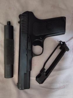 Продам пистолет пневматический газобаллонный 4.5 мм МР-656К Baikal во Владивостоке