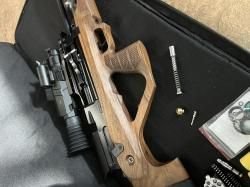 Продам Пневматическую винтовку Егерь .