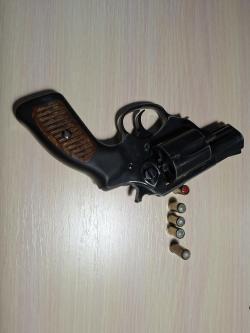 Продам револьвер ME 38 Compact