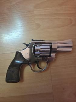 Продам сигнальный револьвер EKOL LOM 5.6