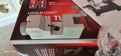 ПРОДАМ станок Hornady Lock-N-Load Neck Turn Tool