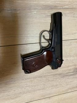 Продам травматический пистолет МР-80-13Т