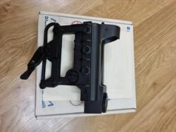 продаю 2 кронштейна и колиматорный прицел для скс