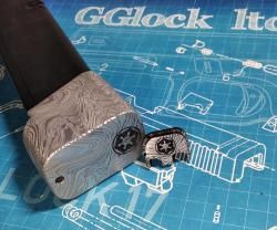 Пятки магазинов и заглушки затвора