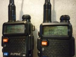 Рации Baofeng uv-5r комплект фм с тангентой