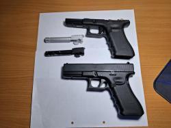 Страйкбольный WE Glock17 gen4 + рама в сборе без затвора и 2 внешних стволика