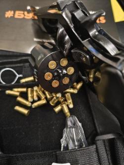 АКЦИЯ!!! Револьвер Бульдог КУРС (KURS) для стрельбы резиновыми шарами