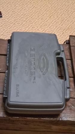 Револьвер Gletcher SW R8, кейс