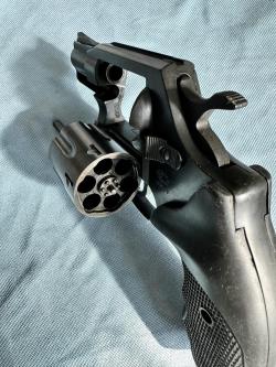 Револьвер Гроза Р-02
