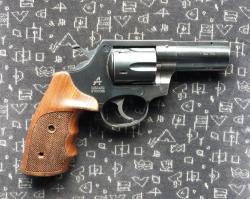 Револьвер Гроза Р-03С