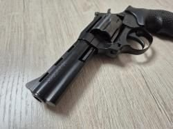 Револьвер Гроза Р04