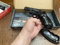 Револьвер Кольт 357 Умарекс Colt Python Umarex