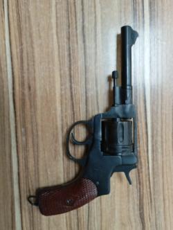 Револьвер НАГАН охолощенный