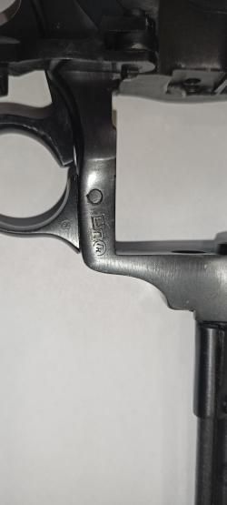 Револьвер Наган 