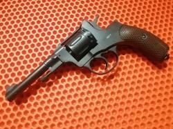 Револьвер пневматический Gletcher NGT F (Наган).