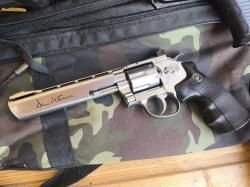 Револьвер пневматический