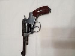 Револьвер сигнальный мр 313 Наган 07.