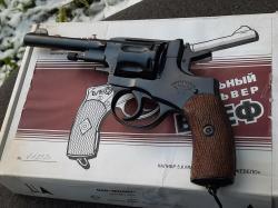 Револьвер сигнальный "Блеф" "Царский 1909 год" новый, продаётся в двух вариантах