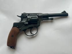 Револьвер сигнальный Р2 (Наган)