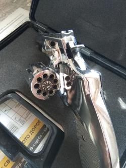 Револьвер сигнальный